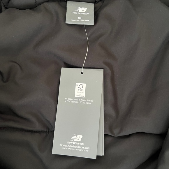 New Balance “Puffer” Tech Black Outerwear Jacket With Hood - Picture 3 of 11